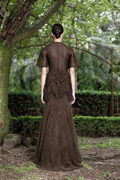 Look 12